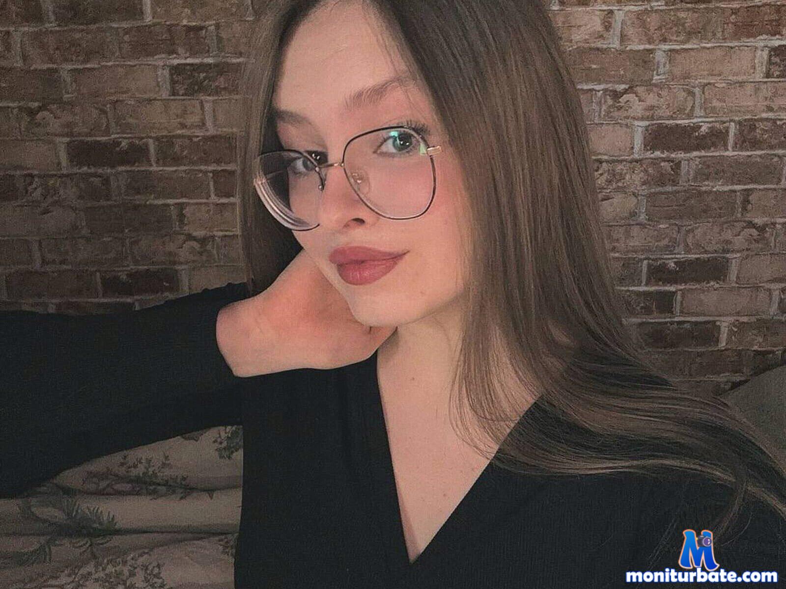 tammera-bevens Flirt4free performer Anal Double Penetration Feet Nipple Play Small Penis Humiliation Vibrator Butt Plug Cock Teasing Face Sitting Spanking Smoking Wet and Messy