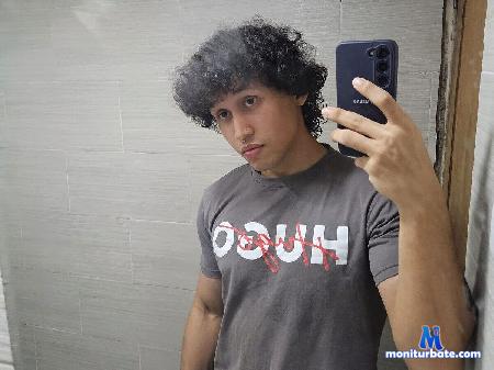 valentinn-rossi flirt4free performer I maintain the firmness I deserve to be the king and rule the world in my own way