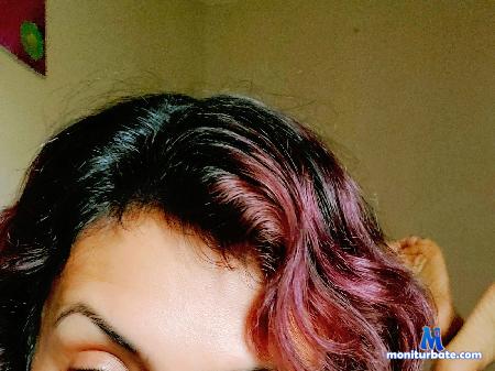 delilah-luv flirt4free performer NOT SELLING FANTASIES IM MAKING DREAMS CUM TRUE 