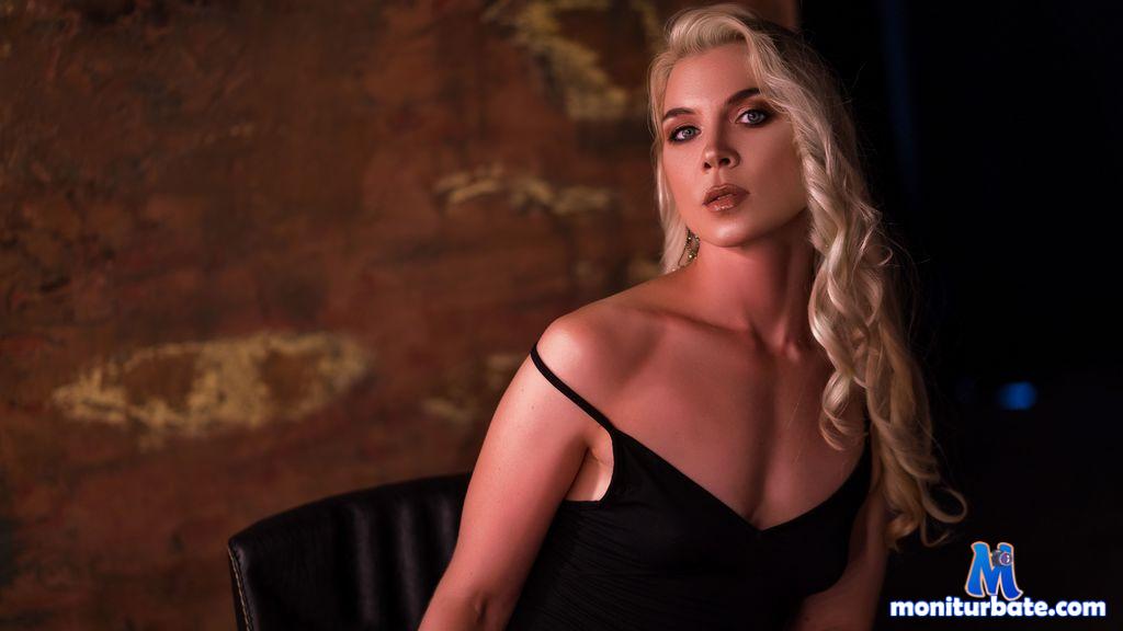 LuciaKeri Livejasmin model profile picture