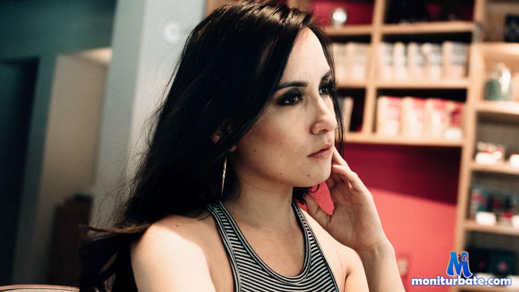 MillaFlores Livejasmin model profile picture
