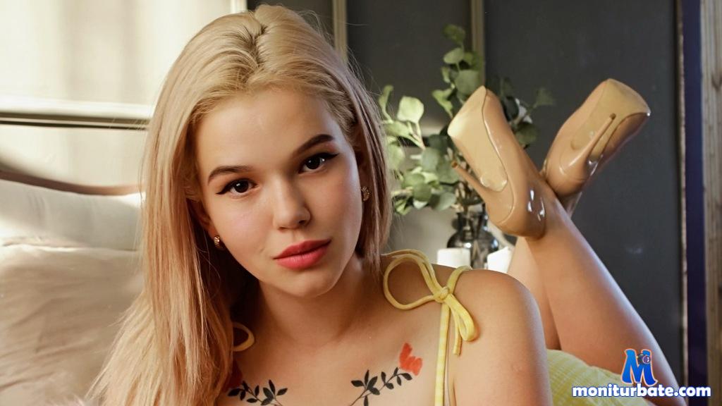 ElinaSollo Livejasmin model profile picture