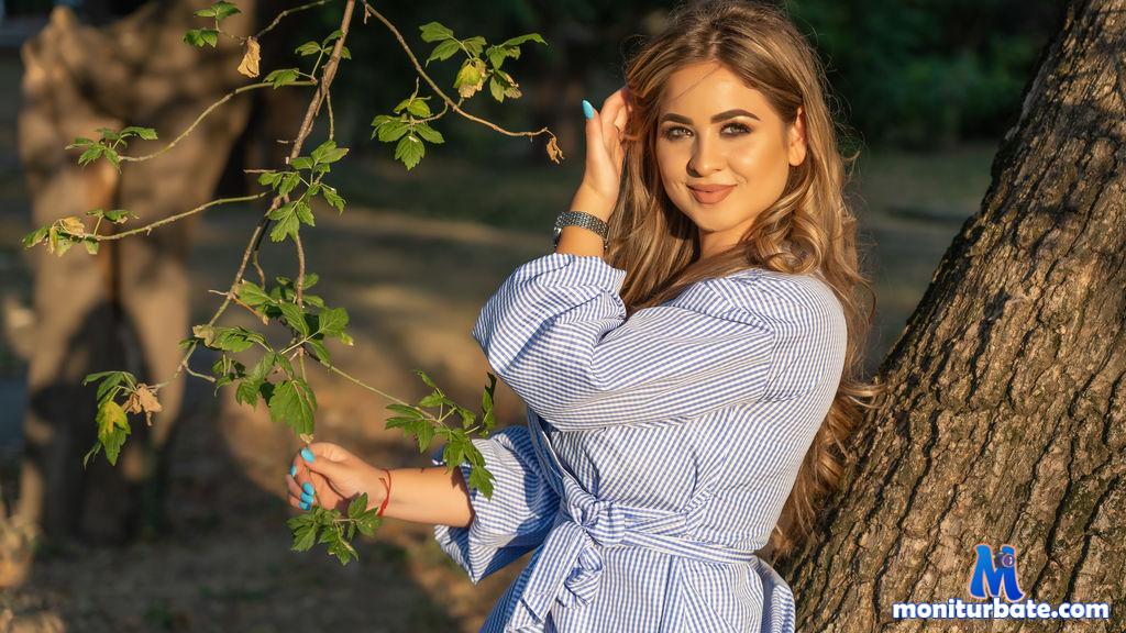 RithaMaeve Livejasmin model profile picture