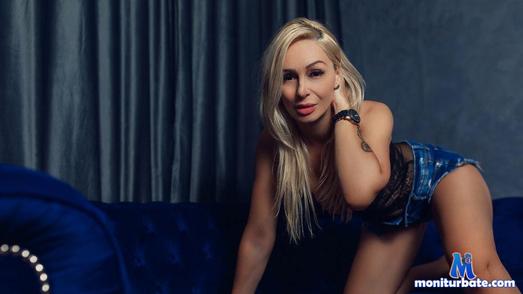 KarlaTheQueen Livejasmin model profile picture