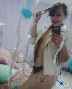 _Emmma_ stripchat livecam performer profile