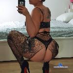 nicki-thick stripchat livecam show performer room profile