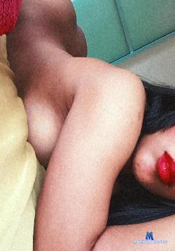 dahihanna stripchat livecam performer profile