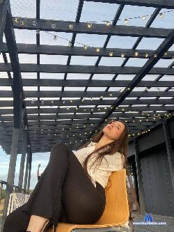 EmiliEliott stripchat livecam performer profile