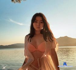 yesmery stripchat livecam performer profile