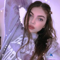 AylinAldridge stripchat livecam performer profile