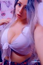 karinamilky stripchat livecam show performer room profile