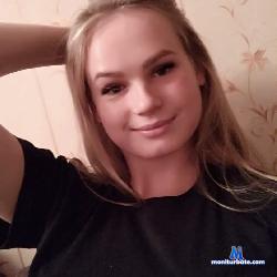 Emilyysun stripchat livecam performer profile
