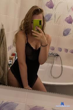April_Sweety stripchat livecam performer profile