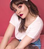 Sabrina-Collman stripchat livecam show performer room profile