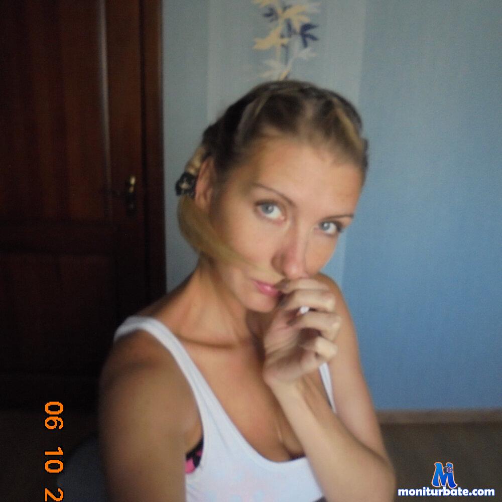 AmiraGlam Stripchat performer girls hair Color Blonde do Dance do Striptease do Fingering specific Shaven mobile ethnicity White do Topless do Doggy Style body Type Athletic age Milf private Price Sixteen To Twenty Four