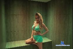 AnoukMaze stripchat livecam performer profile