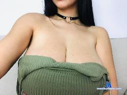 BelovedKhloe stripchat livecam performer profile