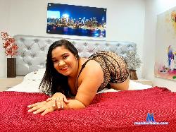 MiaRobertts stripchat livecam performer profile