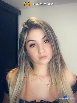 Laura_lpz stripchat livecam performer profile