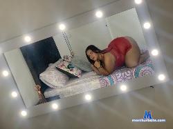 LauraHenao stripchat livecam performer profile