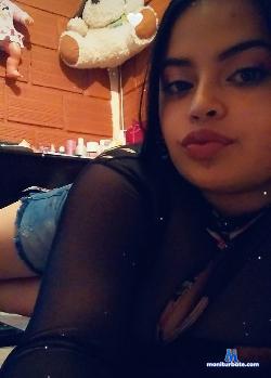 sarha1_moore stripchat livecam performer profile