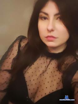 Lolaweis stripchat livecam performer profile