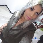 carolinefoxlatin stripchat livecam show performer room profile