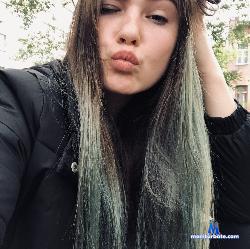 Elina_Fox_ stripchat livecam performer profile