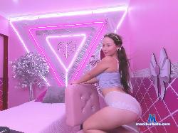 CharlotteWlliams stripchat livecam performer profile