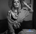 oivia_stonxxx stripchat livecam show performer room profile