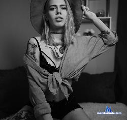 oivia_stonxxx stripchat livecam performer profile