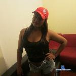 YinnaS3x stripchat livecam show performer room profile