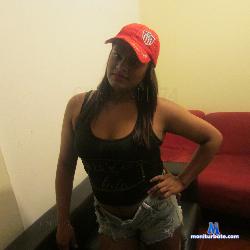 YinnaS3x stripchat livecam performer profile