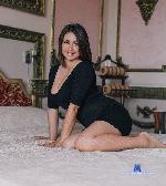 IPeachyI stripchat livecam show performer room profile