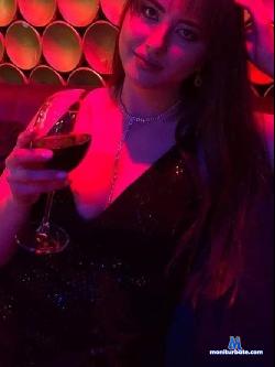AminaEast stripchat livecam performer profile