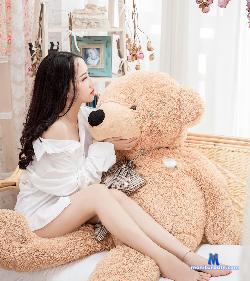 thewwife stripchat livecam performer profile