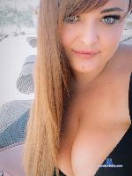 Hot_blooded_ stripchat livecam show performer room profile