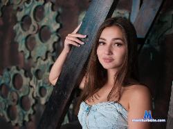CharmingSmilee stripchat livecam performer profile