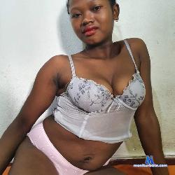 Milly_Milara stripchat livecam performer profile