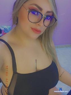 Miajaraxxx stripchat livecam performer profile
