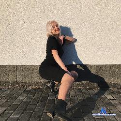 LeraForgetNever stripchat livecam performer profile