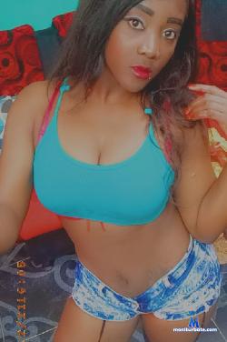 Karla_Gomezz stripchat livecam performer profile