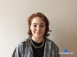 cherry_vibe stripchat livecam performer profile
