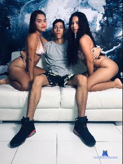 Two_Big_ass_ stripchat livecam performer profile