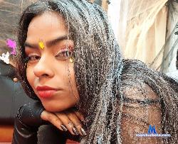 sashacreamy stripchat livecam performer profile