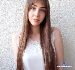 Emilie_Sweet stripchat livecam performer profile