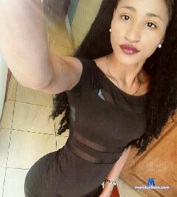 Dee_ebony stripchat livecam performer profile