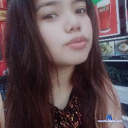 Cenya_Sky stripchat livecam performer profile