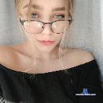 Nami_shoolgirl stripchat livecam show performer room profile