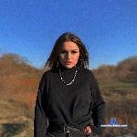 Esmi_Sweet stripchat livecam show performer room profile